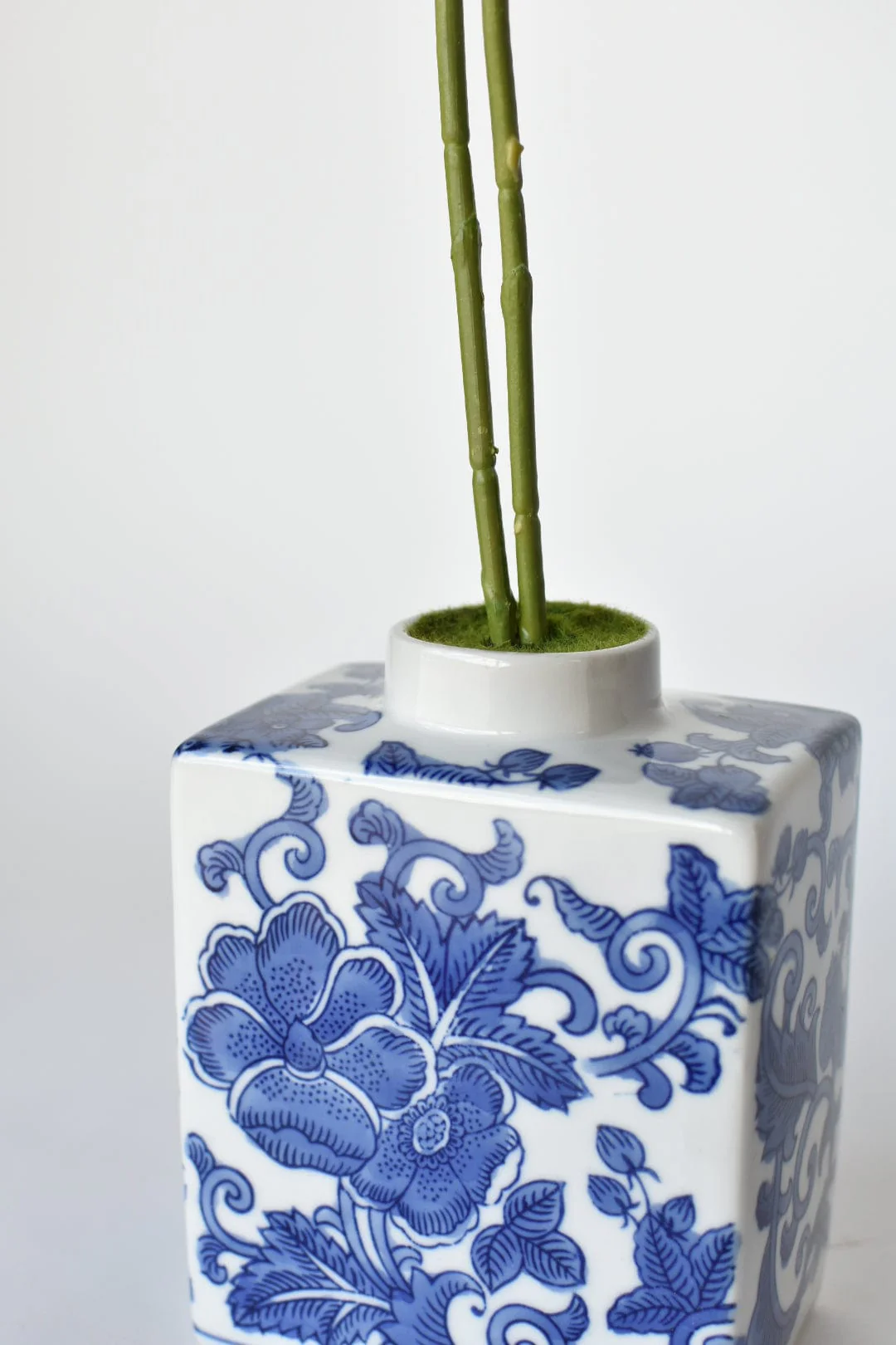 House of JSD 20" Faux Phalaenopsis Orchid in Blue & White Container - Image 4