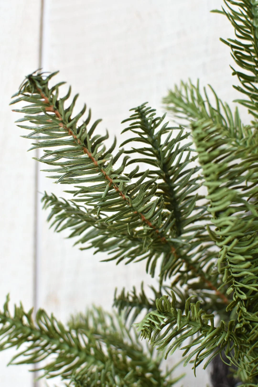 24" Faux Green Spruce Real Touch Wreath w/Faux Pinecones - Image 4