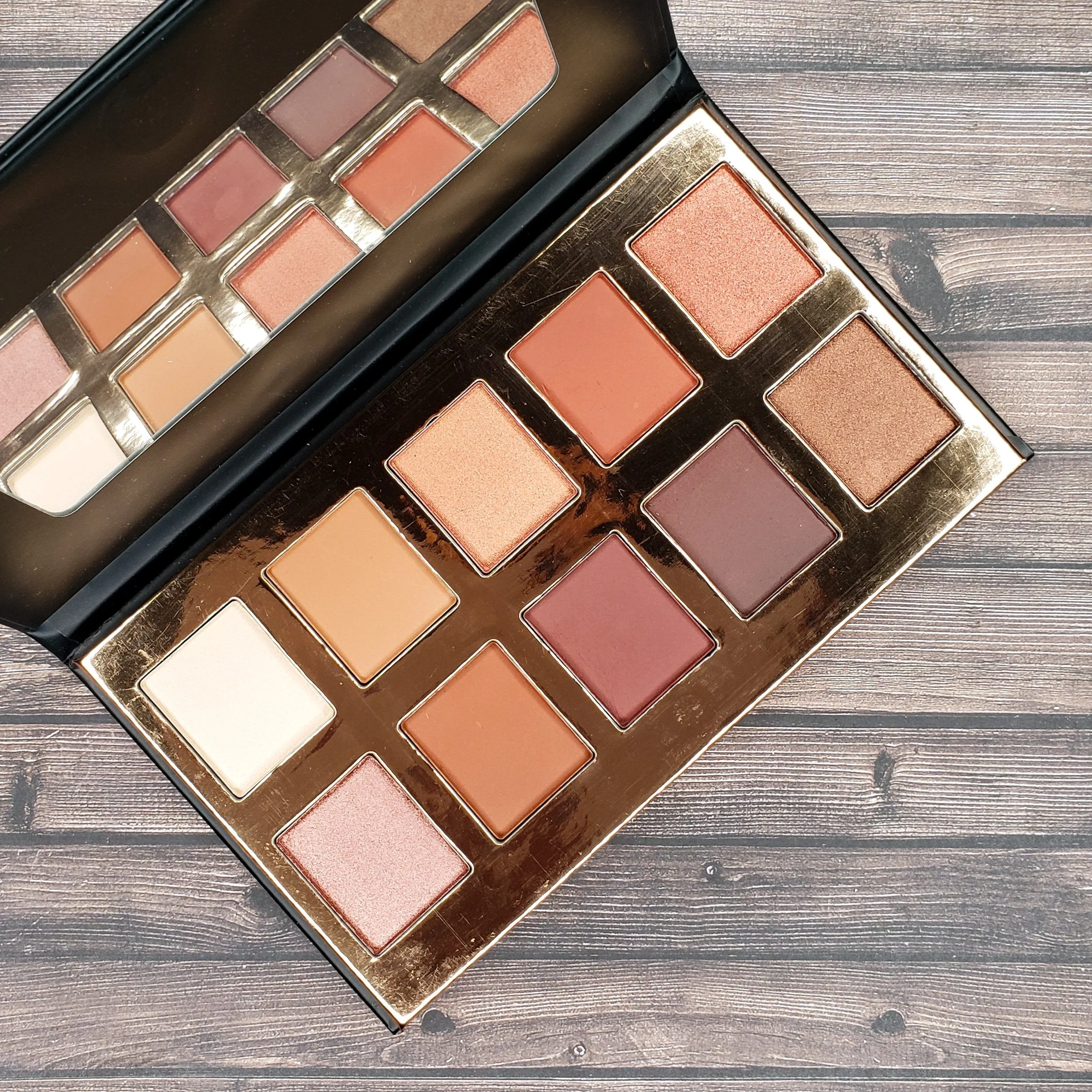 Crown Brush Pro 10 Color Fuego Eyeshadow Palette - Image 3
