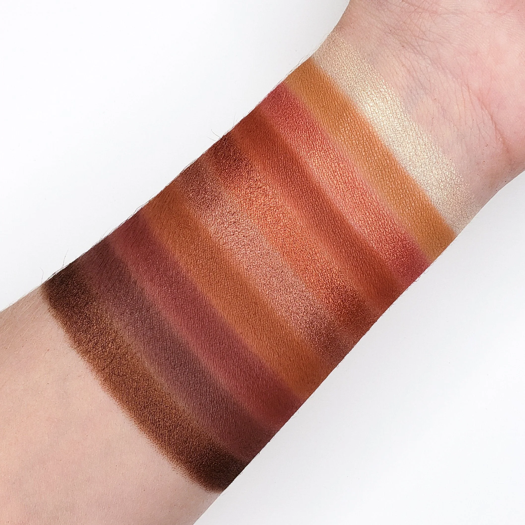 Crown Brush Pro 10 Color Fuego Eyeshadow Palette - Image 4