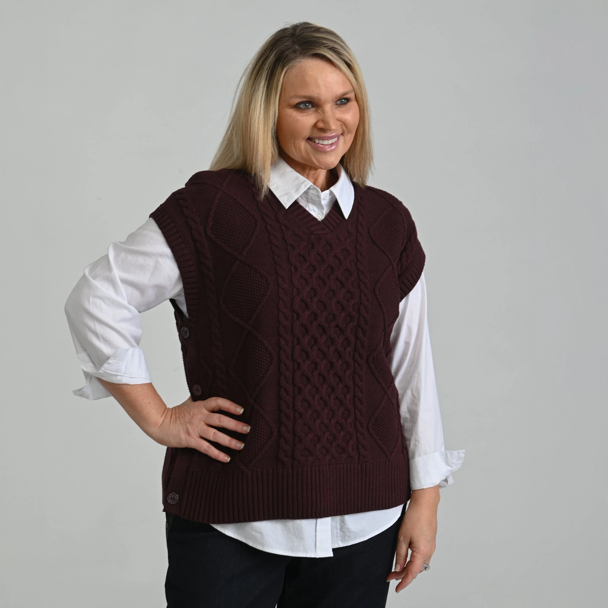 Christopher & Banks Fisherman Stitch Pullover Vest - Image 9