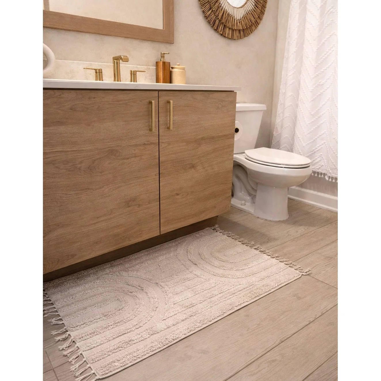 Busa Designs Hana Tufted Boho Rainbow Accent Rug - Image 3