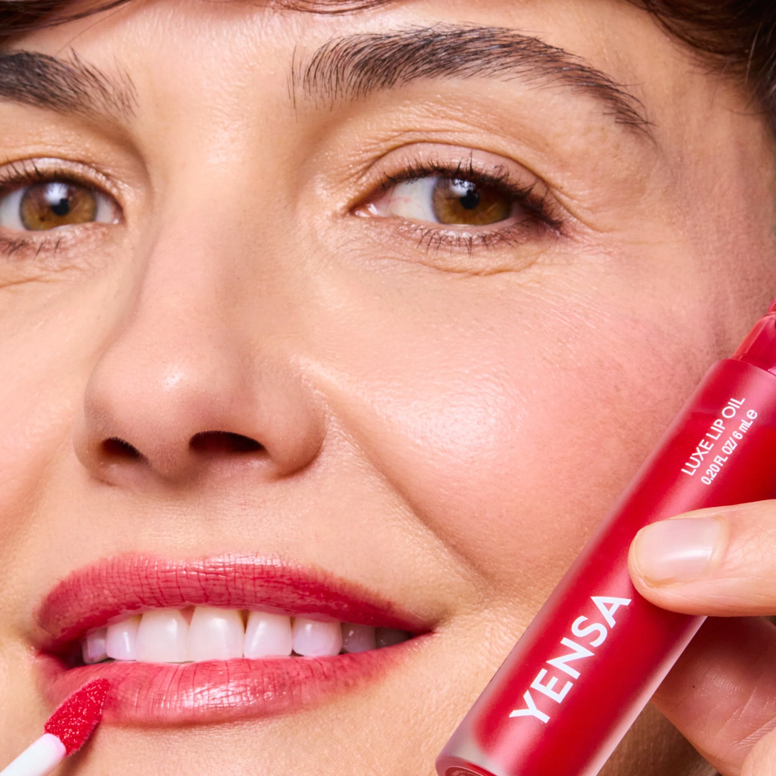 YENSA Luxe Lip Nourishing Oil with Hyaluronic & Vitamin E 0.20oz - Image 3