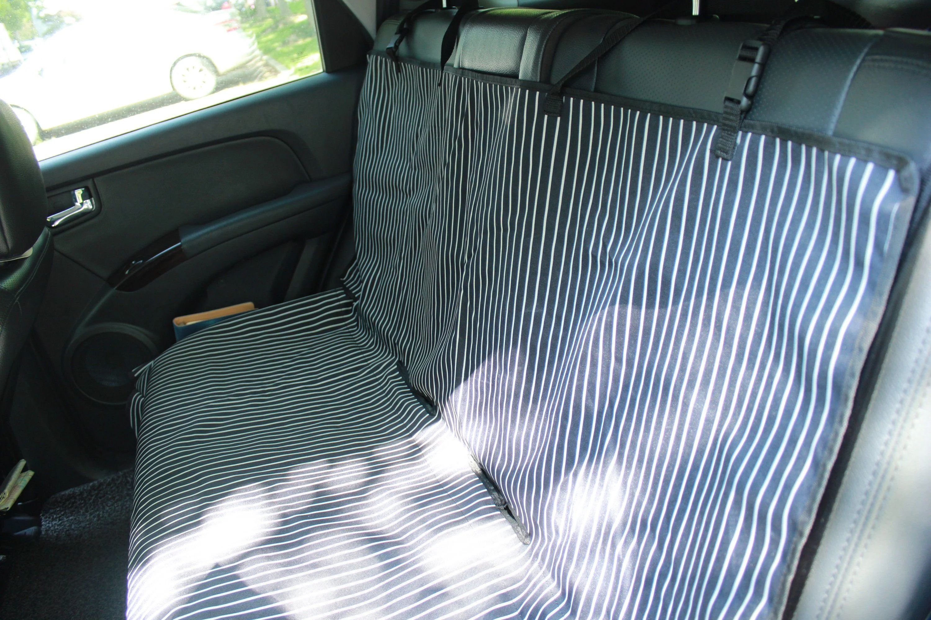 Pet Life ® 'Open Road' Full Backseat Pet Cover Protector - Image 2