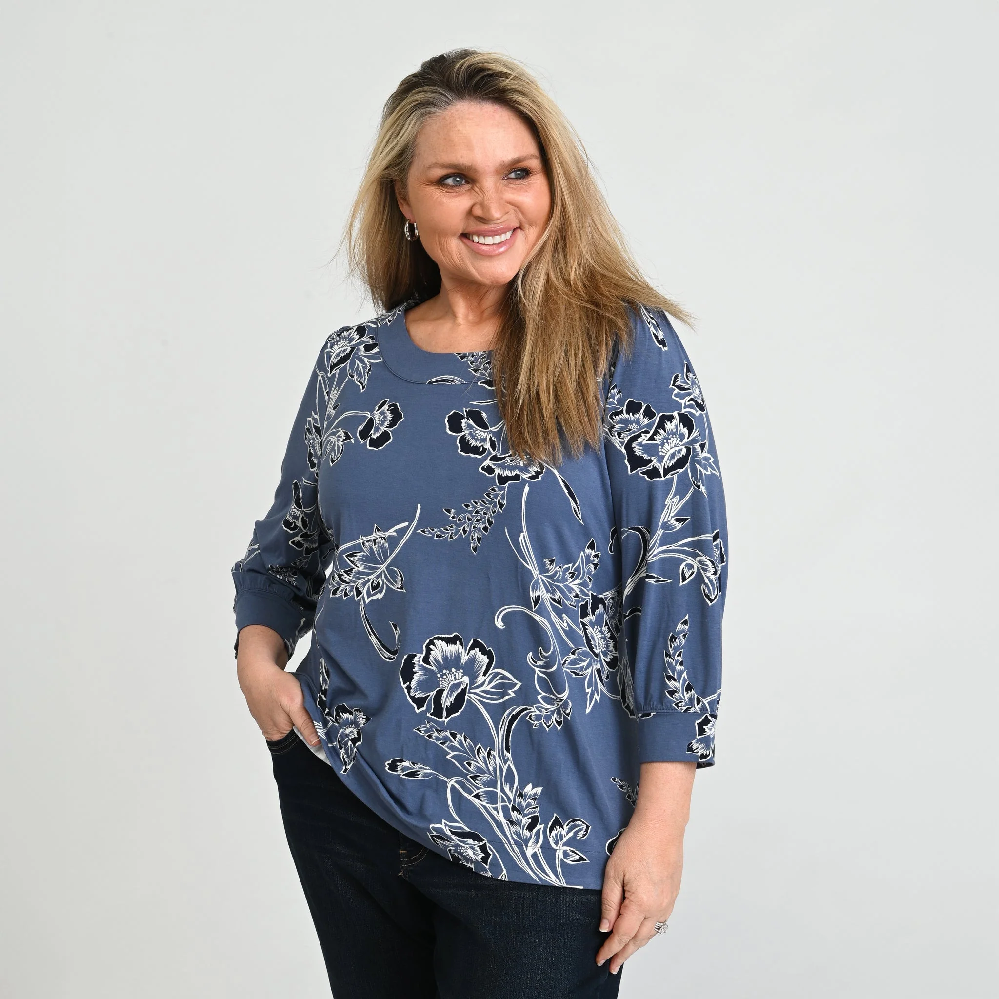 Christopher & Banks Printed Scoop Neck 3/4 Sleeve Top - Image 5