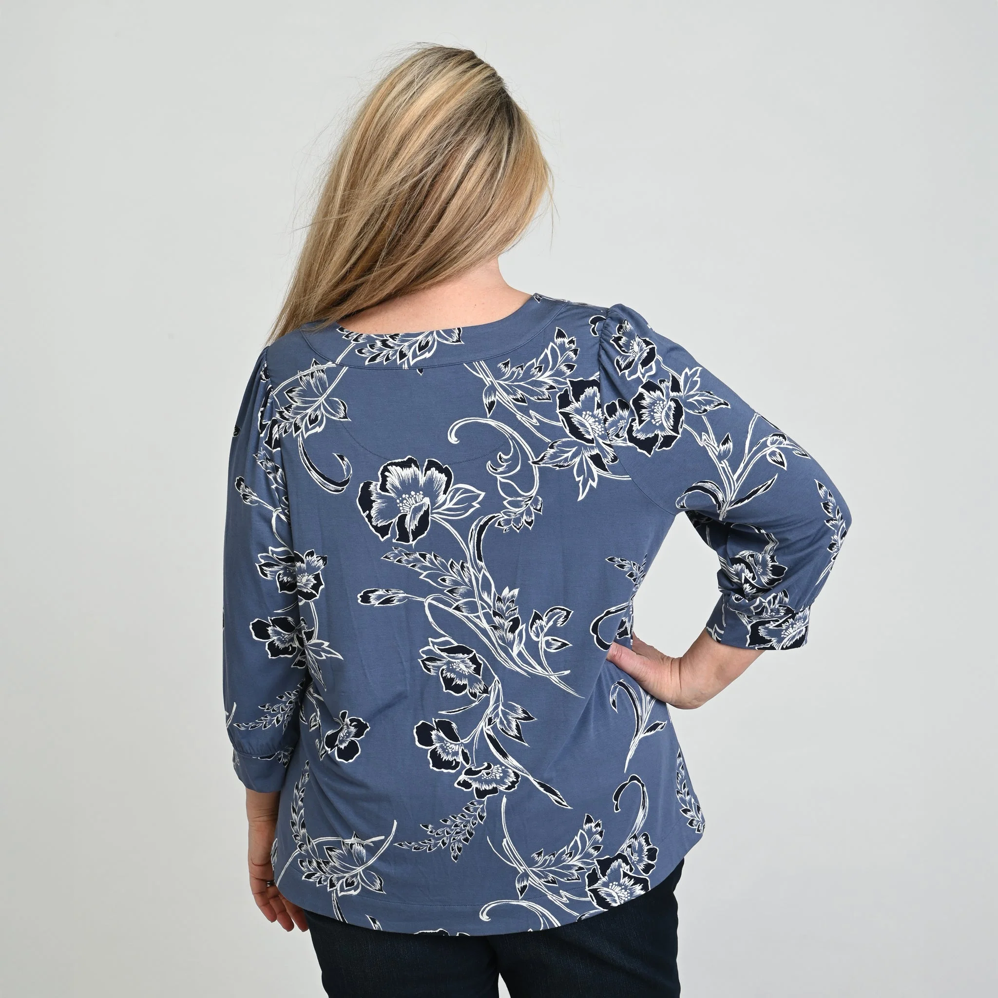 Christopher & Banks Printed Scoop Neck 3/4 Sleeve Top - Image 6