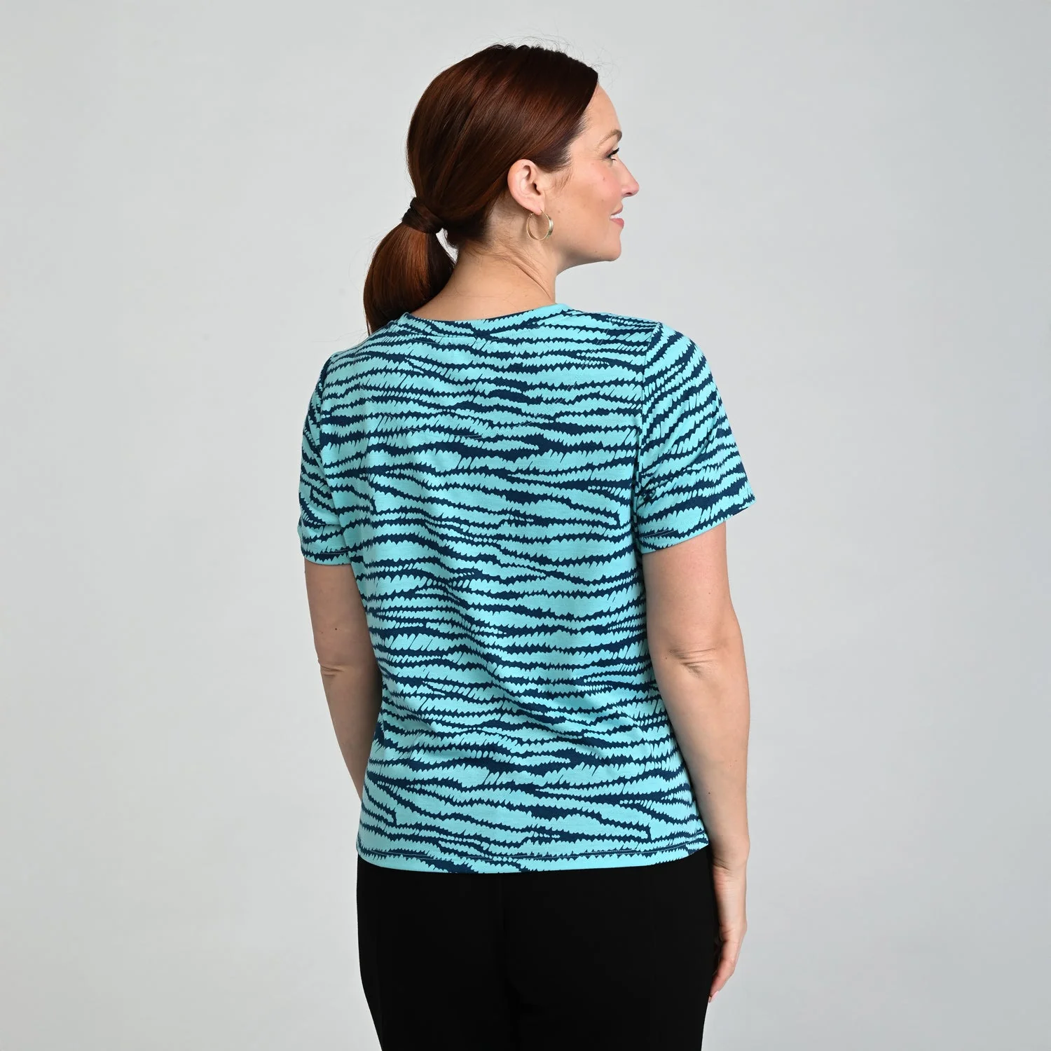Christopher & Banks Relaxed Restyled Abstract Print Ruched Short Sleeve Tee - Image 3