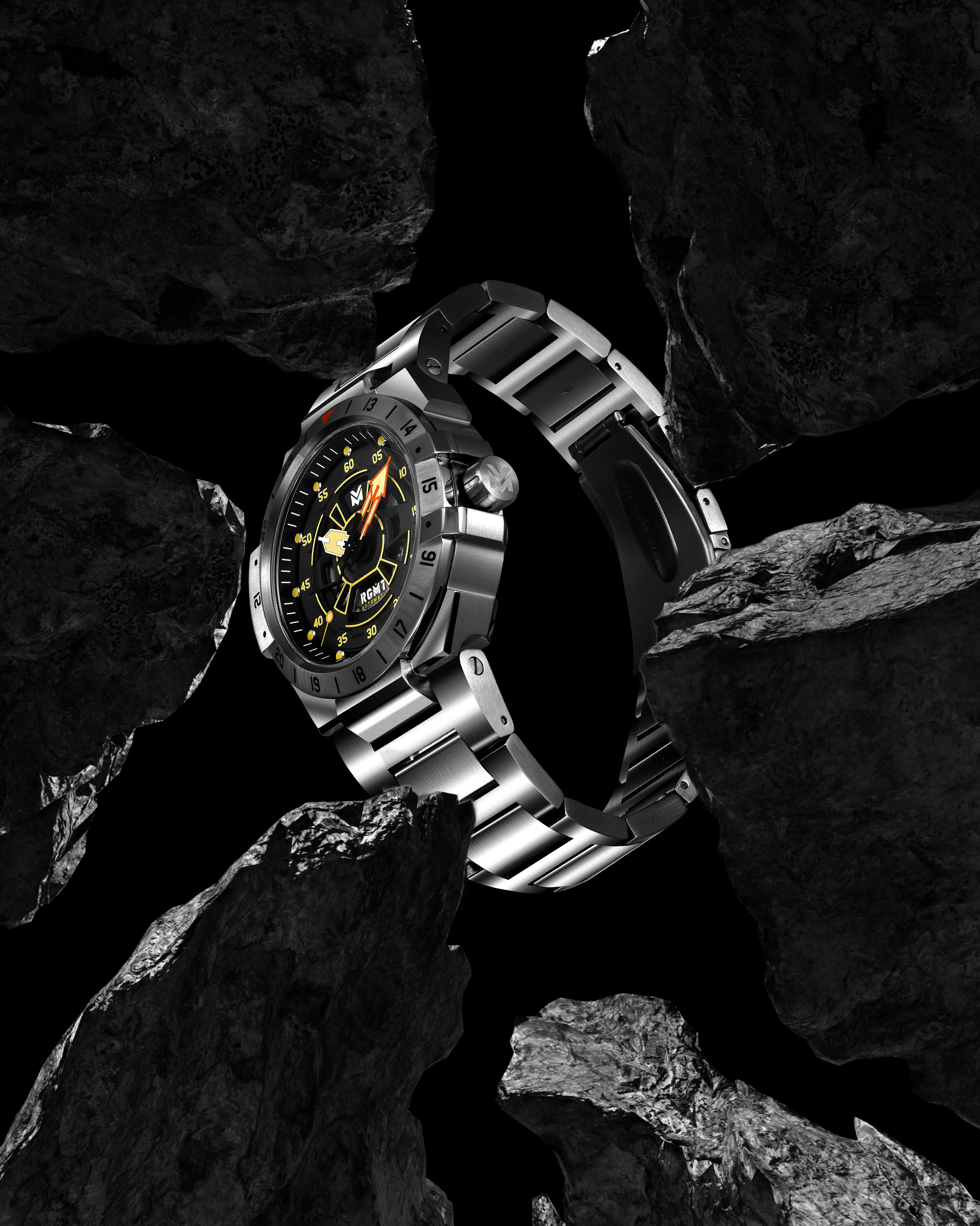 RGMT Men's 47mm Himars Automatic Bracelet Watch - Image 6