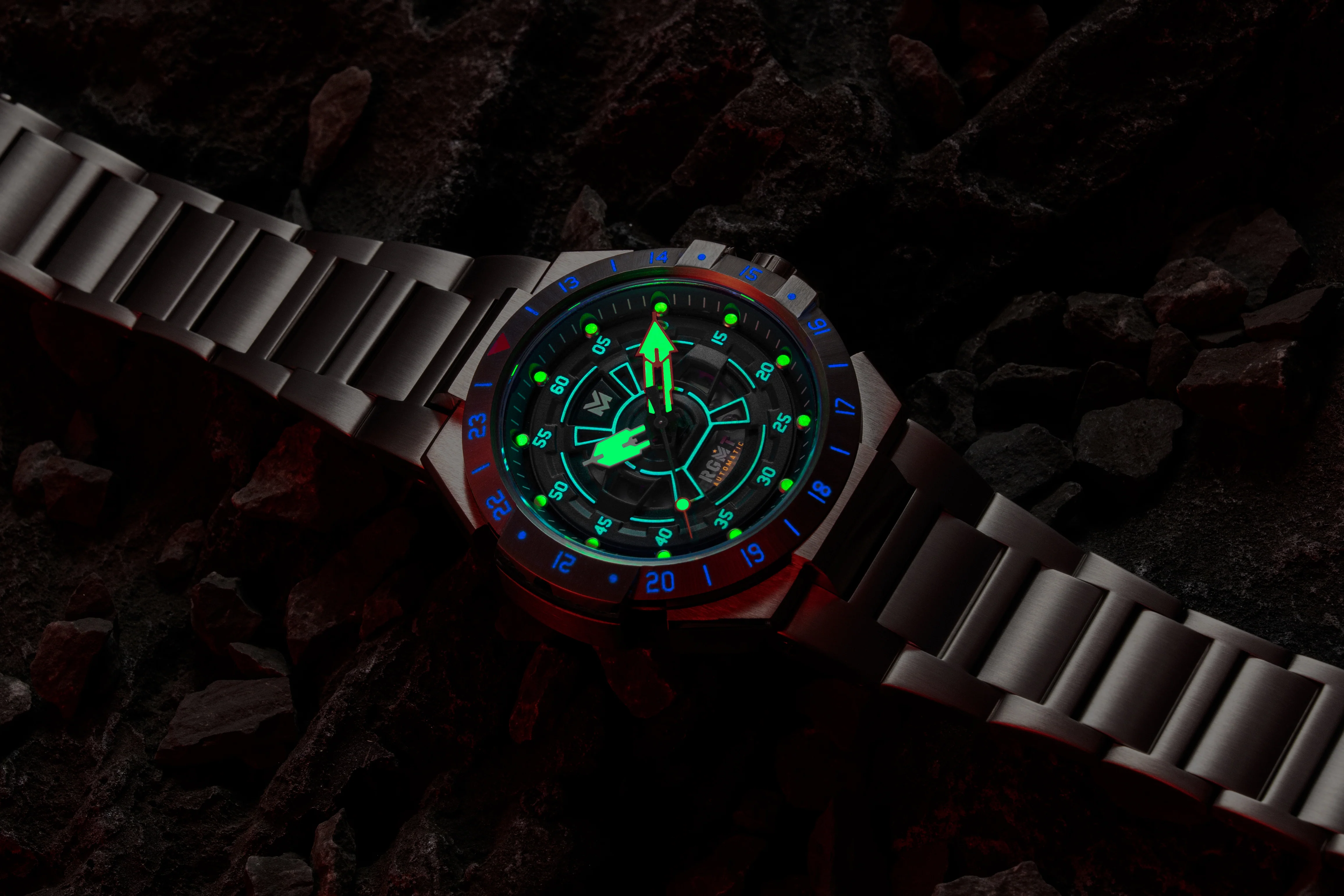 RGMT Men's 47mm Himars Automatic Bracelet Watch - Image 7