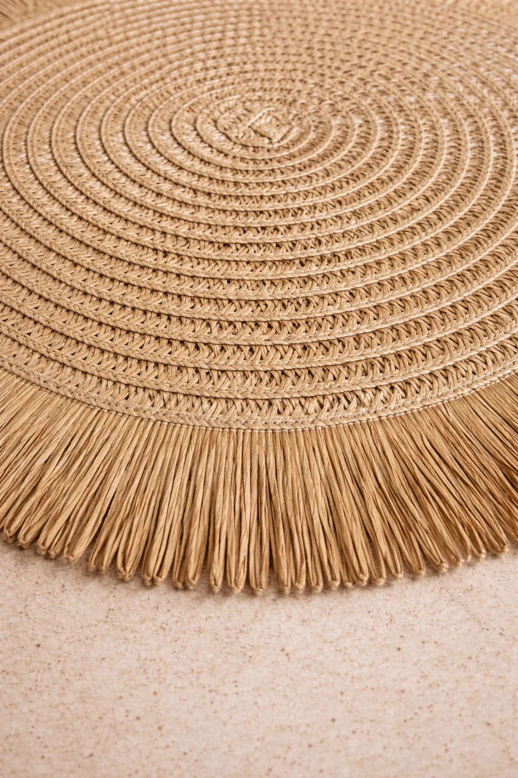 Busa Designs 15" Santorini Straw Fringe Placemats - Image 3
