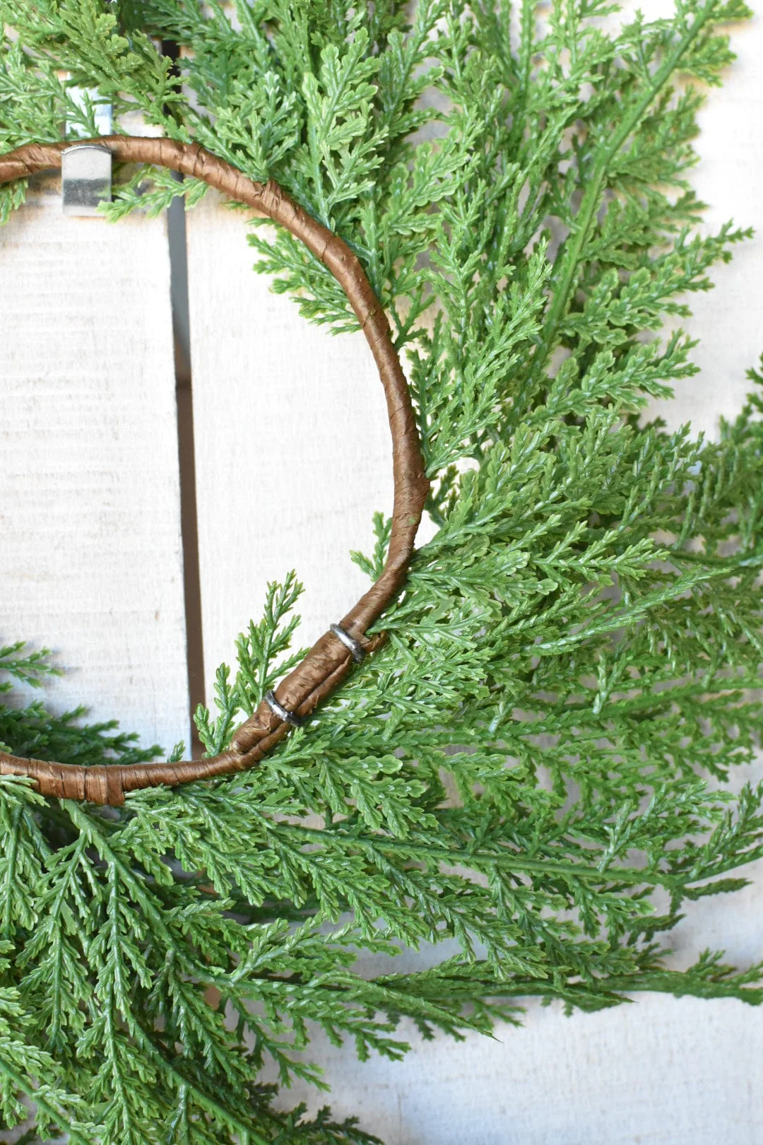 Small Cedar Wreath (4.5" Center Ring) CW2 - Image 4