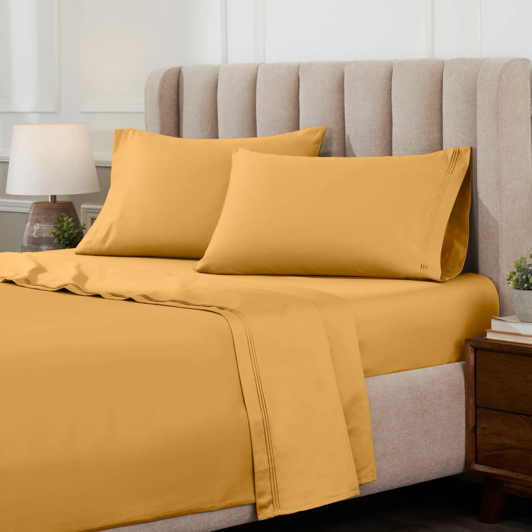 Superior 1000 Thread Count Egyptian Cotton Sateen Solid 4-Piece Sheet Set - Image 6