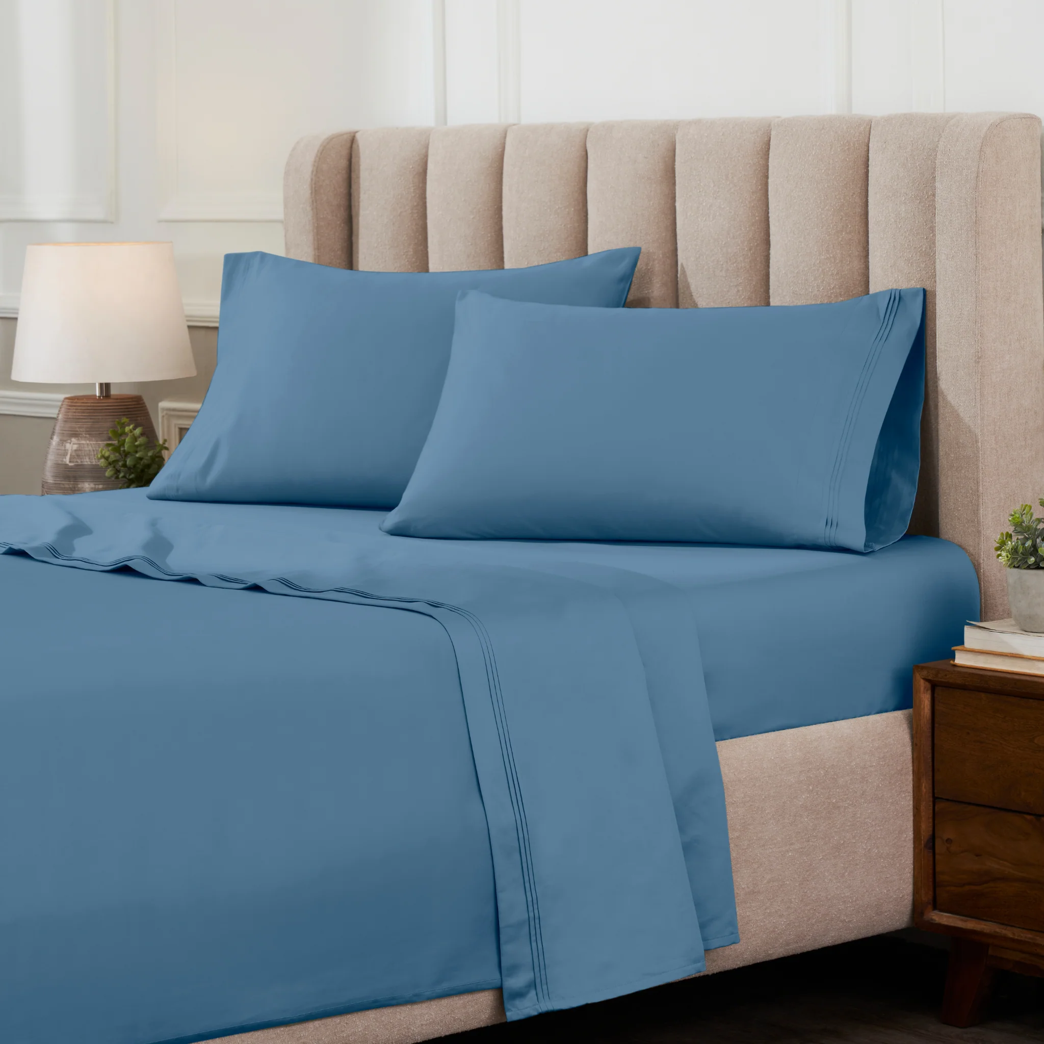 Superior 1000 Thread Count Egyptian Cotton Sateen Solid 4-Piece Sheet Set - Image 9