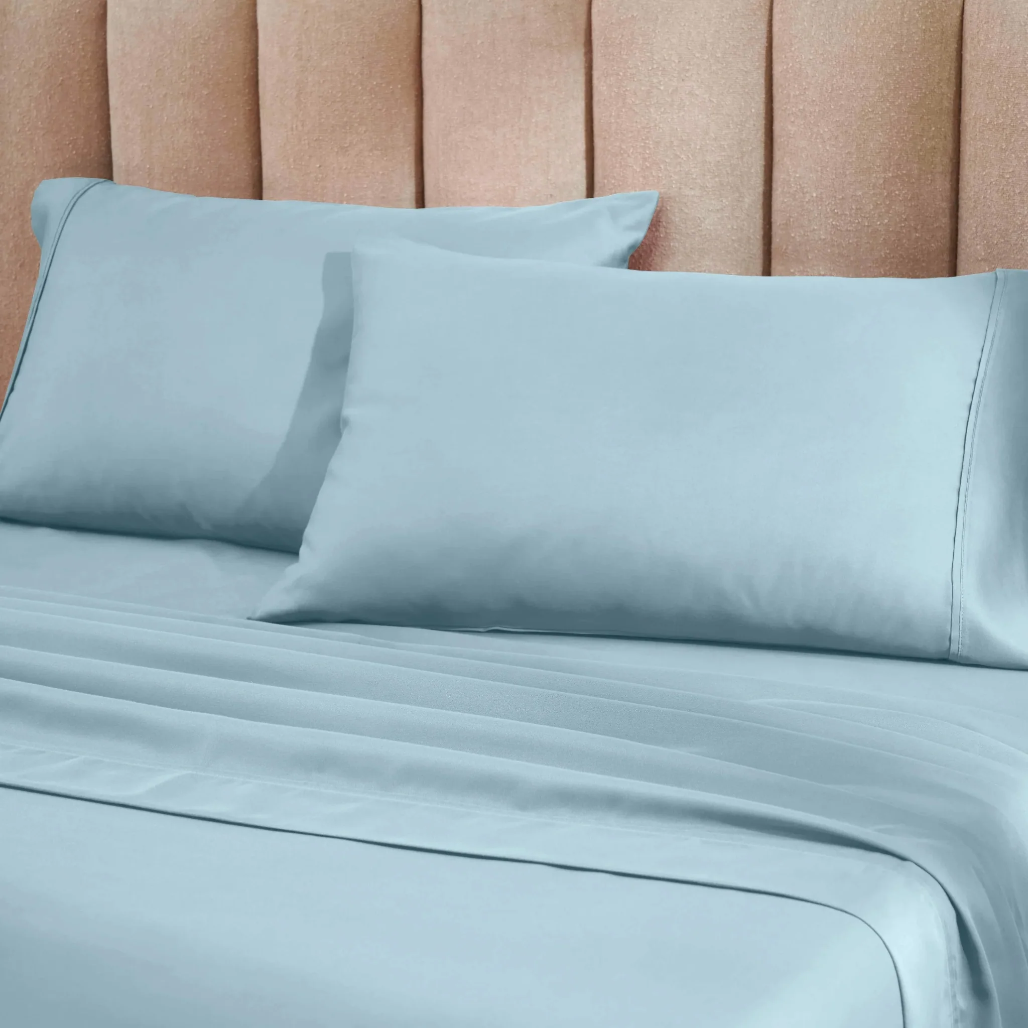 Superior 1200 Thread Count Cotton Blend Deep Pocket Solid 4-Piece Sheet Set - Image 4