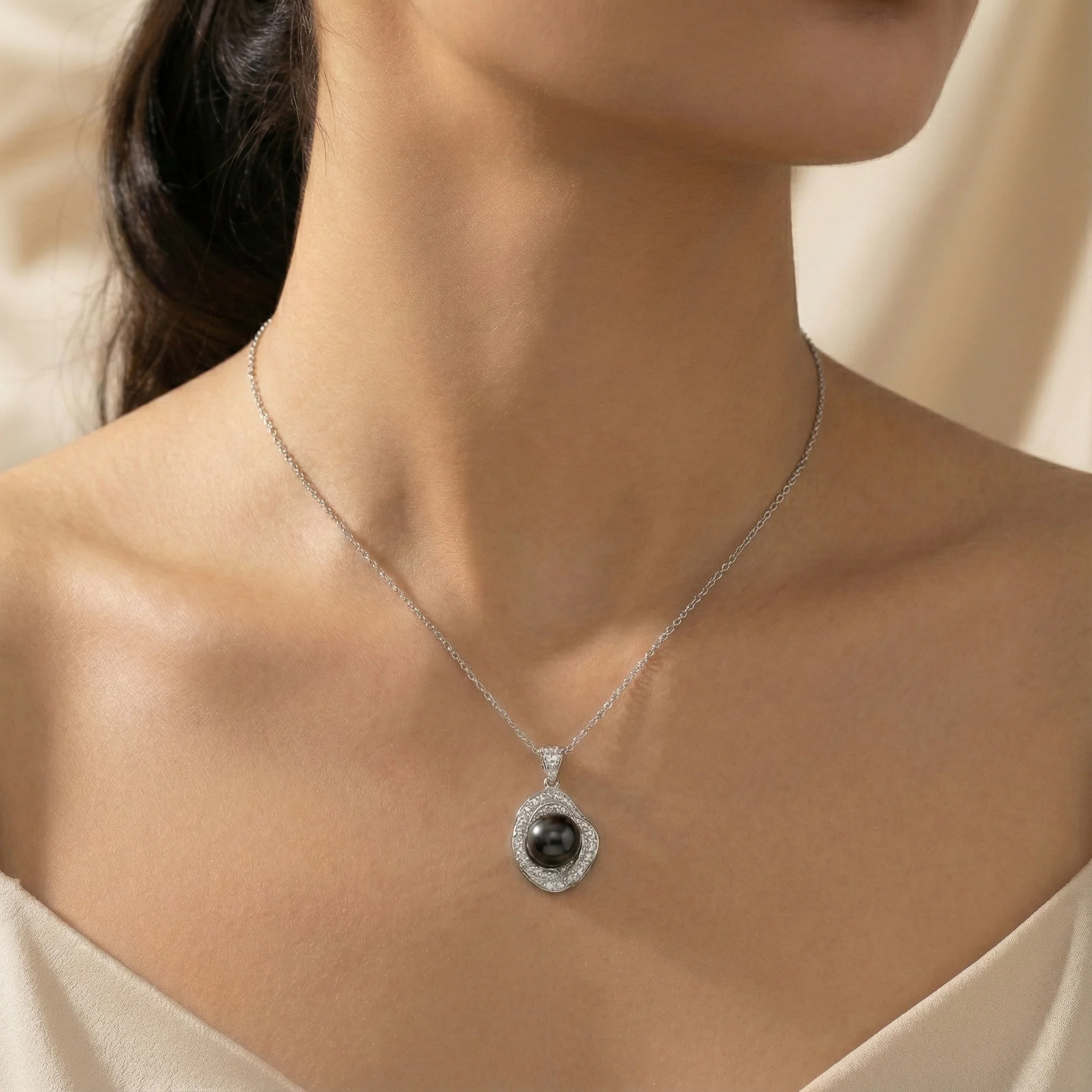TRYNDI Rhodium Plated 11-12mm Tahitian Black Pearl Swarovski Crystal Circle Necklace - Image 3