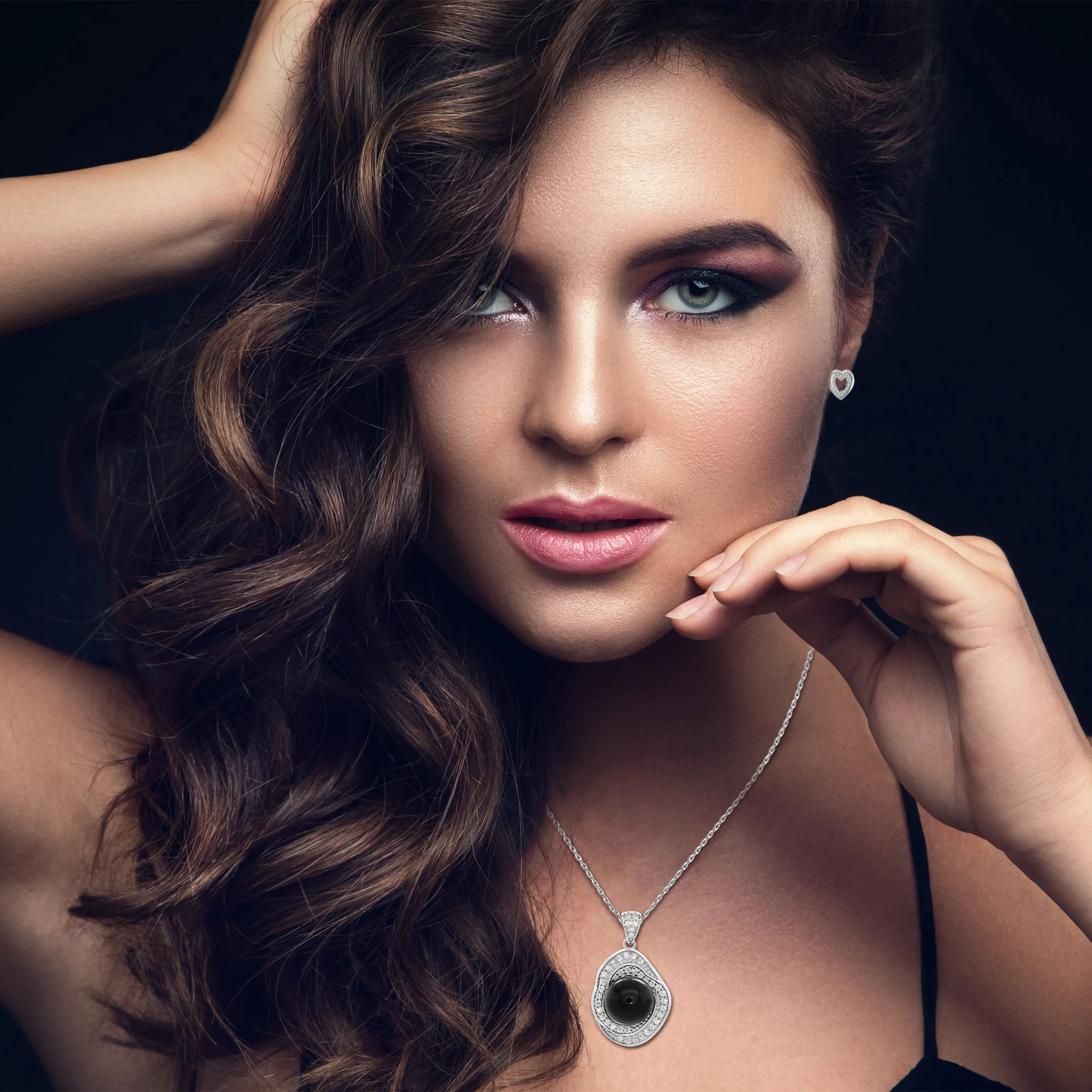 TRYNDI Rhodium Plated 11-12mm Tahitian Black Pearl Swarovski Crystal Circle Necklace - Image 5