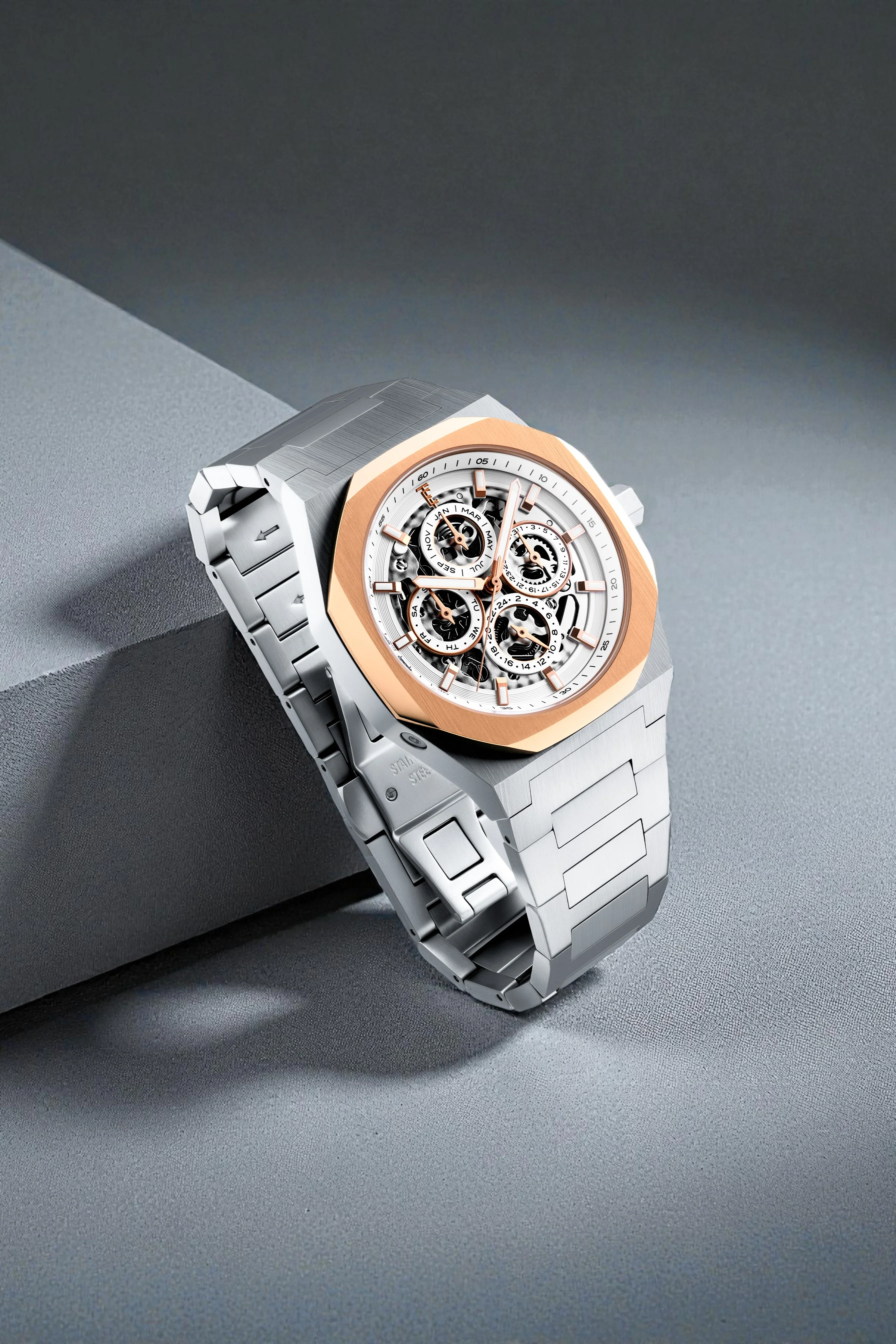 Thomas Earnshaw Men's 42mm Drake Automatic Triple Calendar Bracelet Watch - Image 7