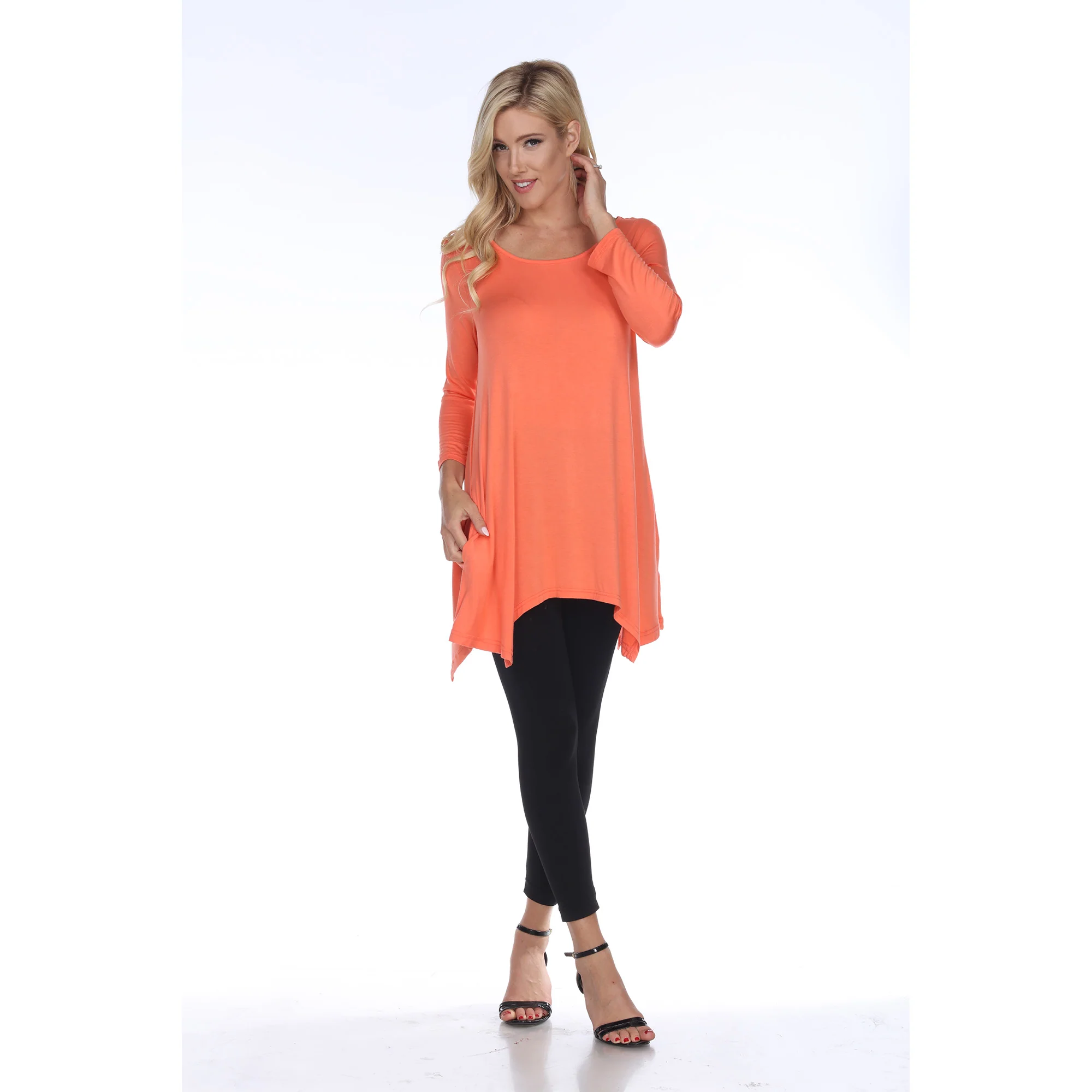 White Mark Women's Makayla Scoop Neck Four Point Hem Solid Tunic Top - Image 2